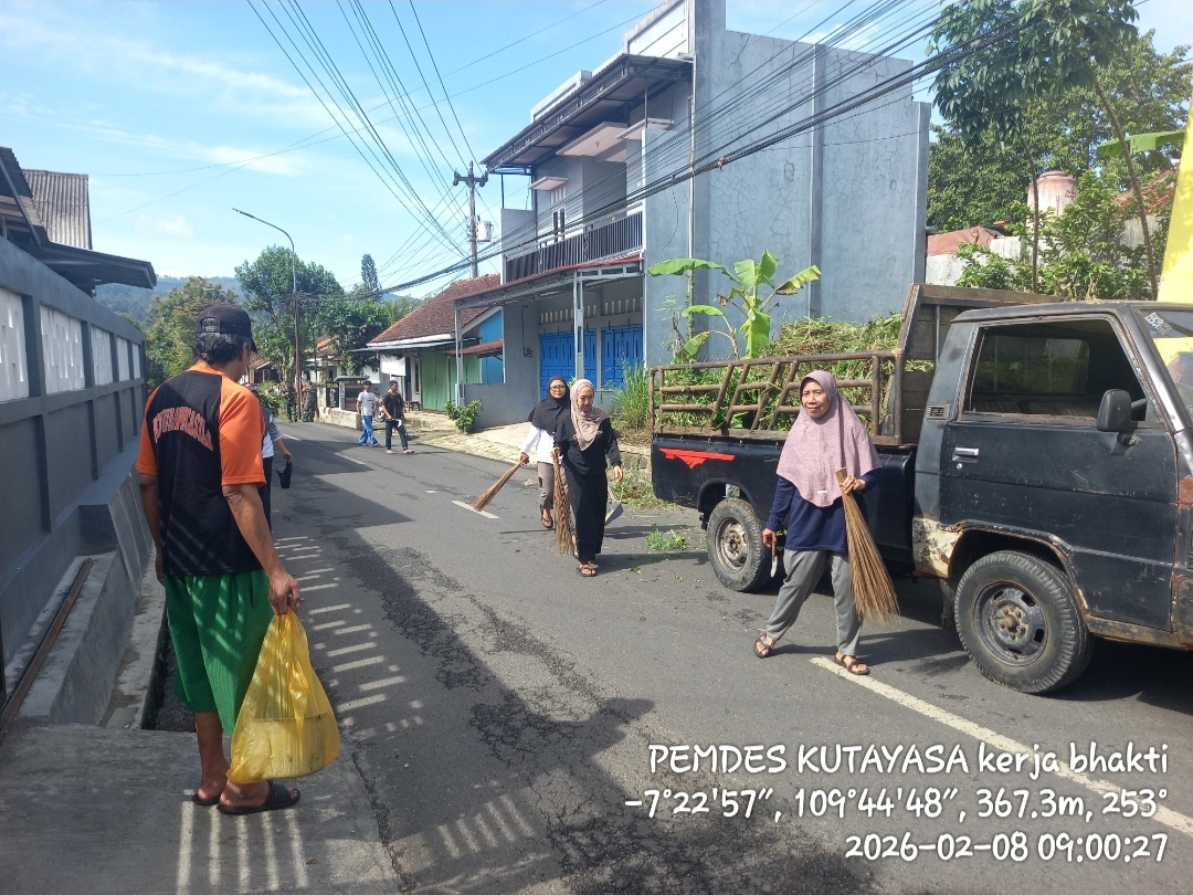 Kerja Bhakti sebagai Bentuk Swadaya Masyarakat dalam Pembangunan Desa